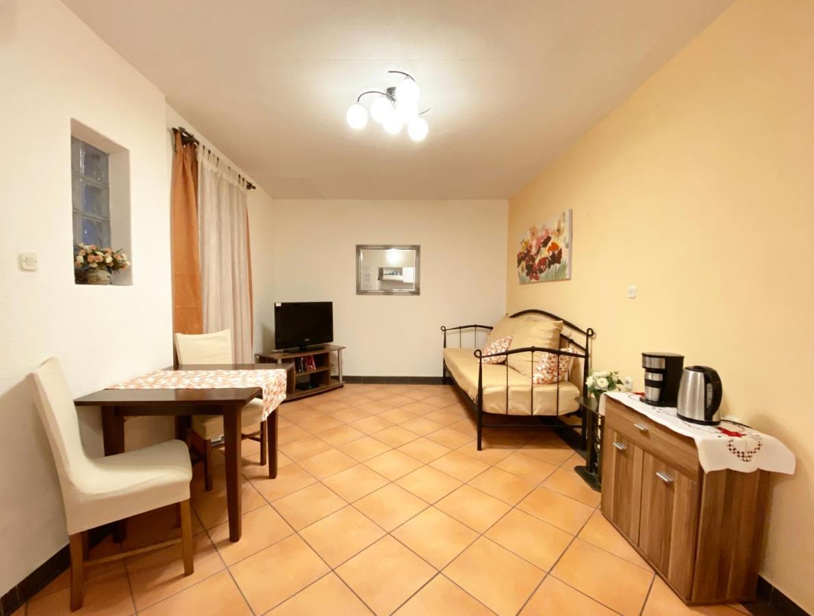 Apt Lavender On Nincevica St- 1 Bedroom Apt 5 Min To The Old Town Of Split Eksteriør billede