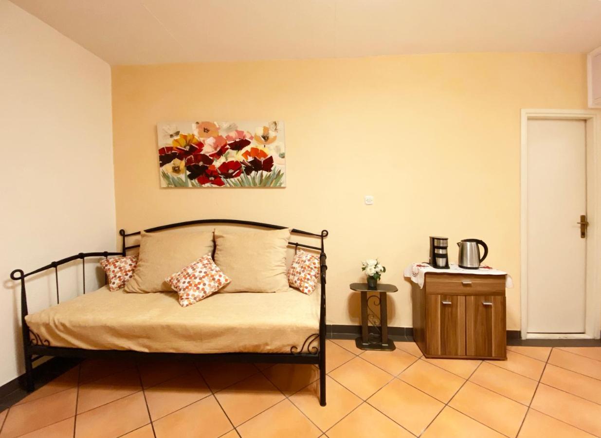 Apt Lavender On Nincevica St- 1 Bedroom Apt 5 Min To The Old Town Of Split Eksteriør billede
